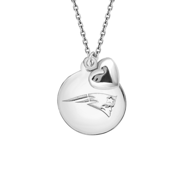 NFL Team New England Patriot Disk Heart Necklace